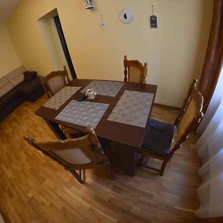 Apartment Luca Poarta Schei Brasov Exterior photo