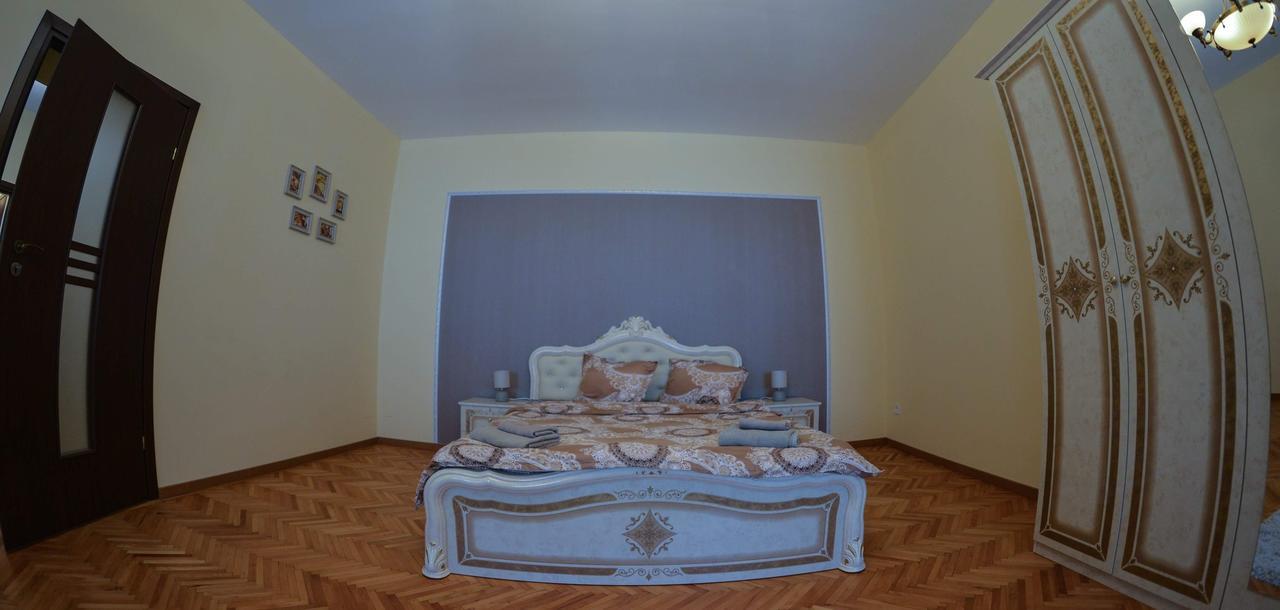 Apartment Luca Poarta Schei Brasov Exterior photo